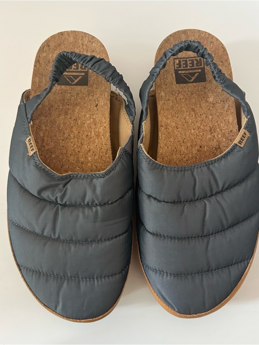 REEF Puffer Slip-On Clog in Charcoal - SIZE 7 - Picture 3 of 4